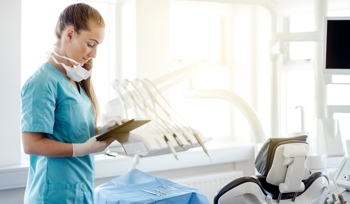 Faire appel aux réseaux de soins dentaires Santéclair