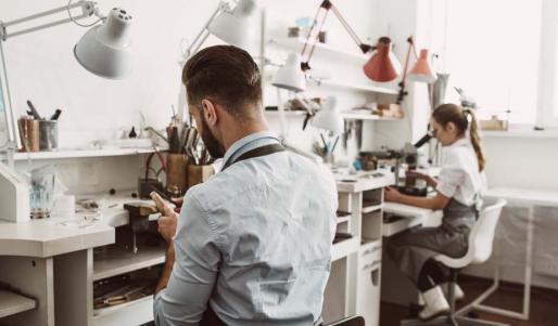 Cours de l’Or à la hausse : comment prévenir les braquages chez les bijoutiers ?