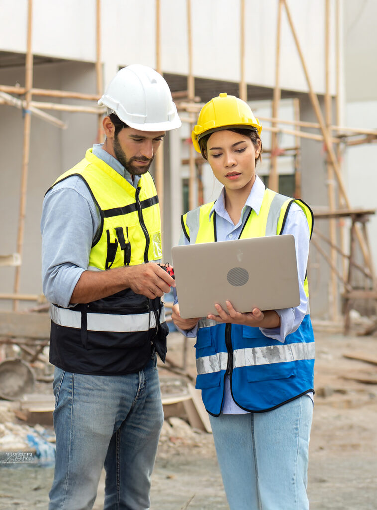 Analyse des données de chantier et suivi des opérations de construction à l’aide d’outils numériques.