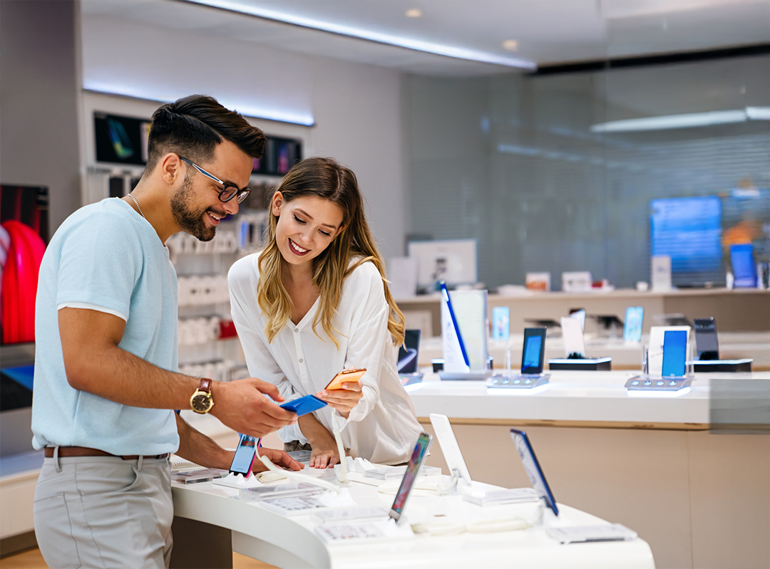 Conseil et présentation de produits en magasin spécialisé, avec accompagnement personnalisé du client.